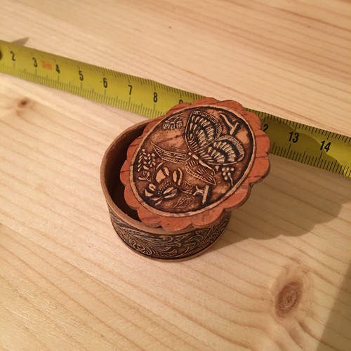 Birch bark craft - jewellery, box