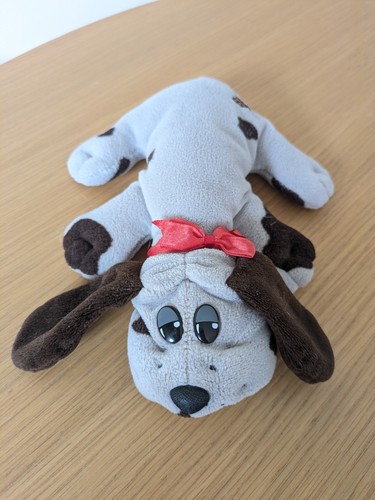 Vintage pound puppy - 8”,