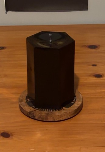 Large black hexagon - 2x,