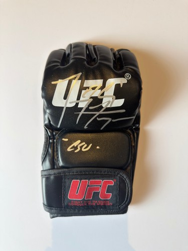 Signed tony ferguson ufc - ferguson, glove