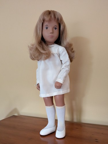 Pretty 1981 sasha doll - pretty,