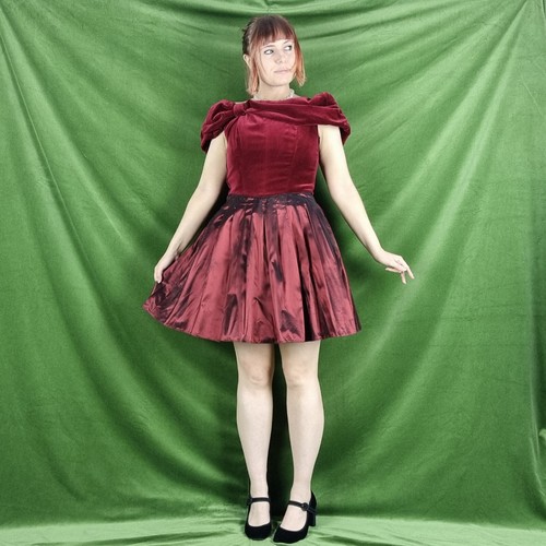 Vintage 1980s laura - laura, red