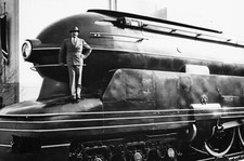 Raymond Loewy aboard the PRR