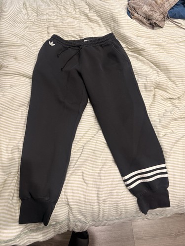Adidas neuclassics joggers - adidas,