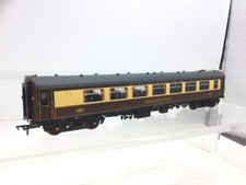 Bachmann 39-320A OO Gauge BR Mk1 Pullman The Hadrian Bar Coach