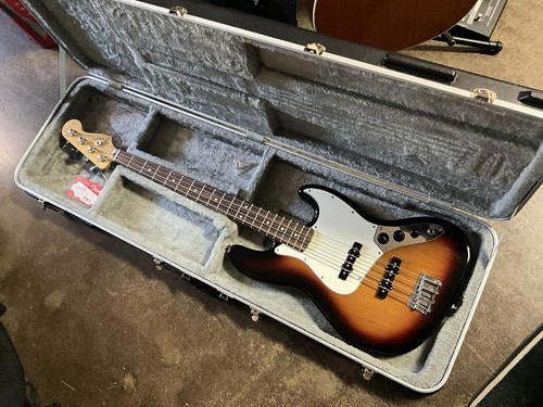Fender standard jazz bass - fender, bass®