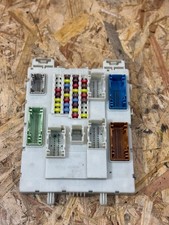 FUSE BOX  FORD FOCUS
