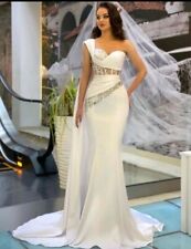 Evening Dress.  White Ball gown Dress. UK size 14