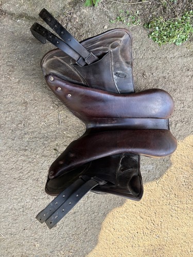 Exselle monoflap jump saddle