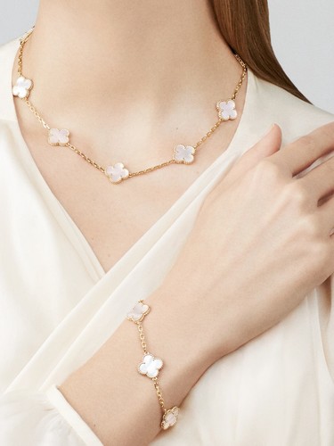 Van cleef arpels vintage - &,
