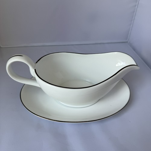 White ceramic gravy - gravy, sauce