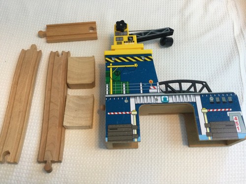 Crane bridge tunnel for wooden - crane,