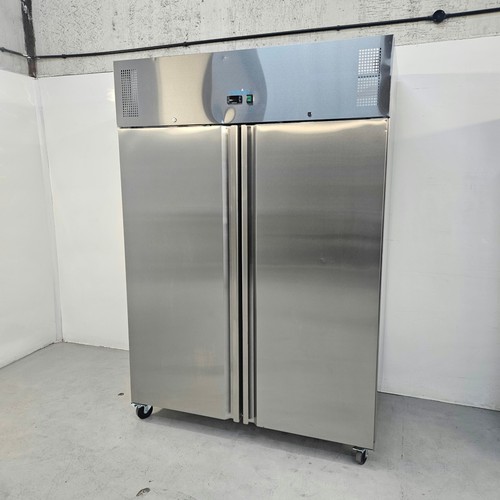 Upright freezer double door - double,