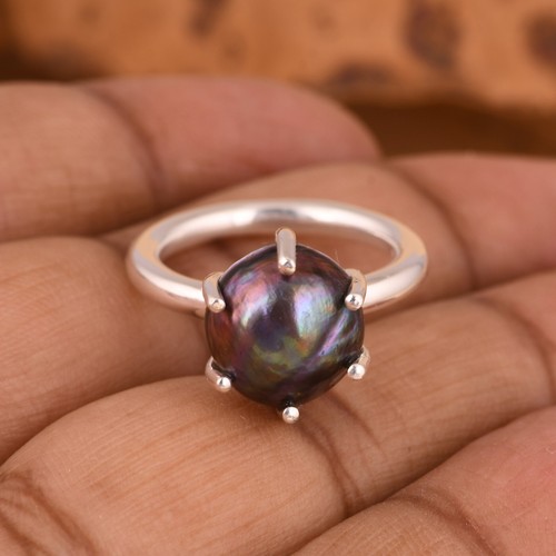 Black freshwater pearl - black,