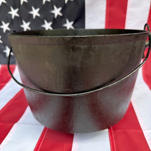 Antique cast iron - cast, bean
