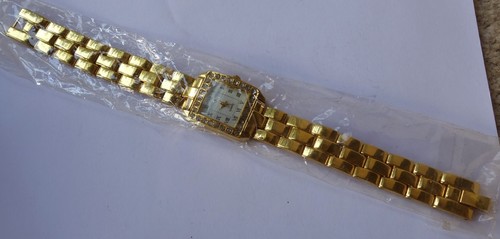 Wristwatch lady on - ",