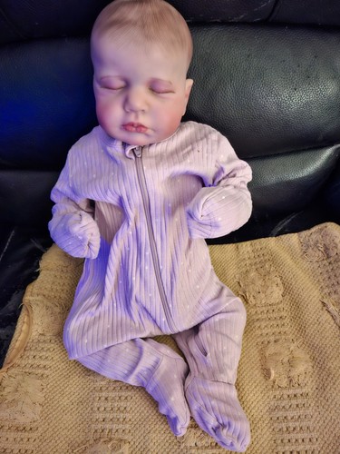 Reborn baby dolls - reborn, owned