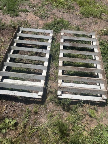 Low loader loading ramps heavy - loader,