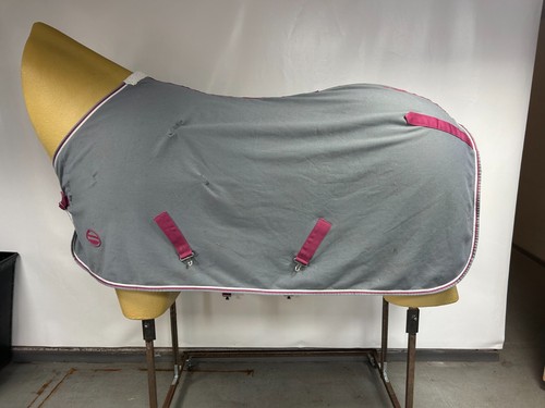 Used weatherbeeta horse - weatherbeeta,