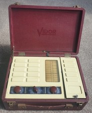 1950's VIDOR VALVE RADIO Model 396A