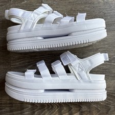 Womens Nike Icon Classic