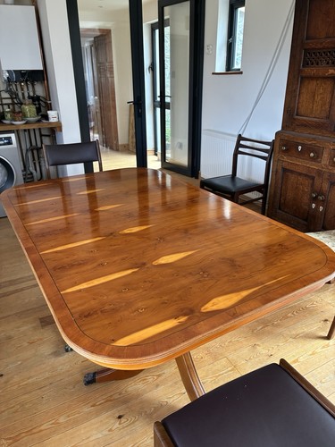 Bradley extendable yew wood - extendable,