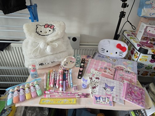 Sanrio hello kitty plushie - sanrio,
