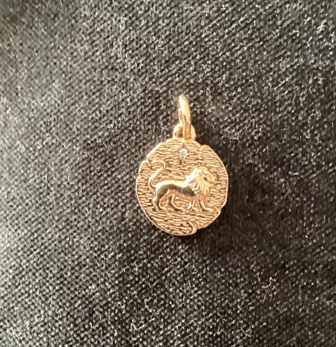 Pandora gold lion medallion - pandora,
