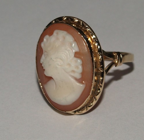 9ct yellow gold large - large, cameo
