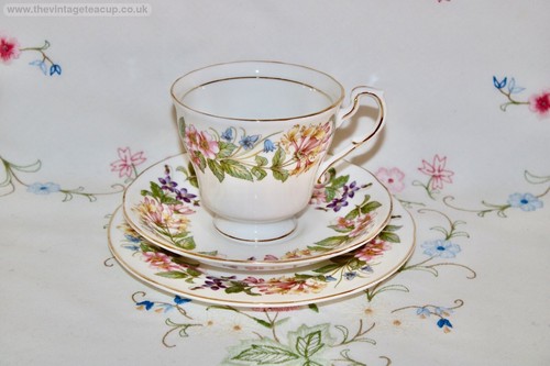 Her majesty the queen china - majesty,