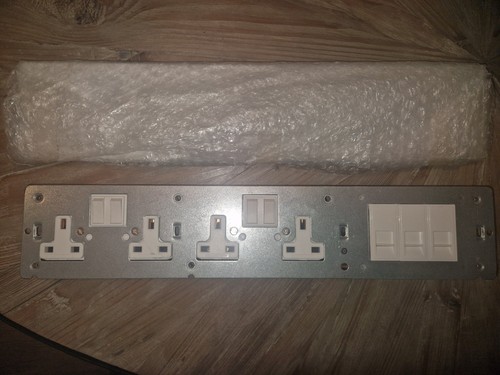 Wandsworth socket 3euro - wandsworth, +
