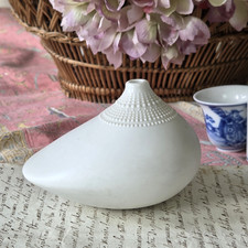 Pollo porcelain vase by Tapio Wirkkala Rosenthal, Studio Line 10 cm high