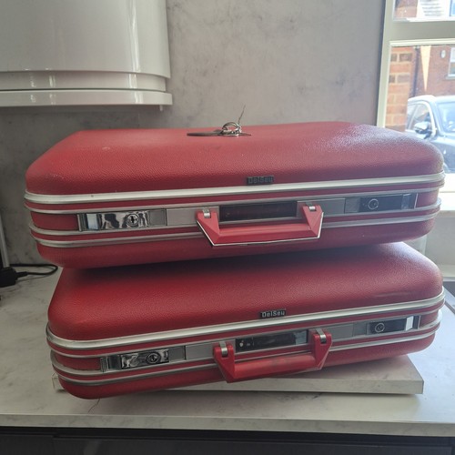 Vintage delsey hard she - delsey,