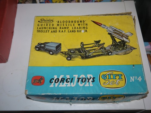 Corgi gift set bristol - 4,