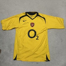 Gilberto Silva Arsenal Signed