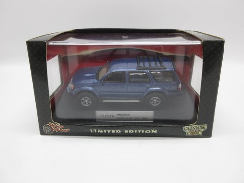 Toyota hilux surf low - 1/43,
