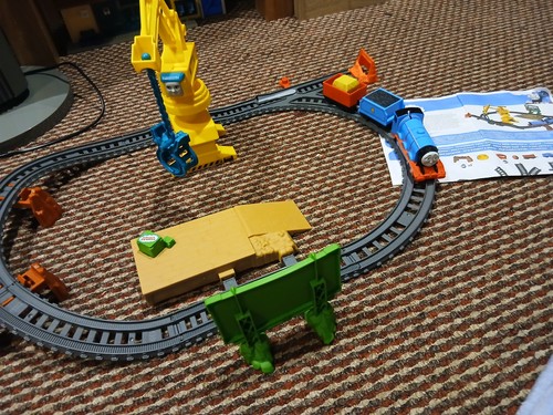 Trackmaster thomas playset - trackmaster,