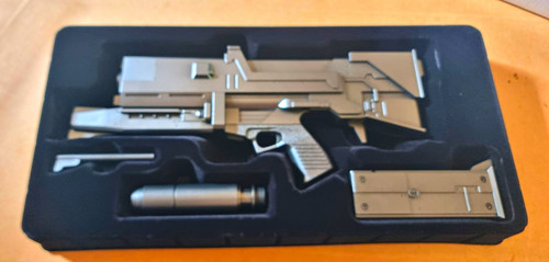 Hachette the terminator build - the,