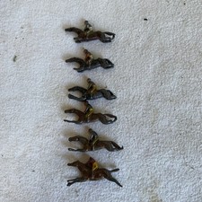 6 Vintage Lead Horses For Horse Racing Game Escalado?