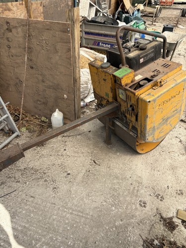 Pedestrian diesel roller - pedestrian,