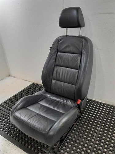 Front seat volkswagen golf - front,