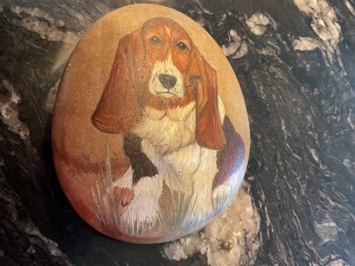 Handpainted dog stone - , paper