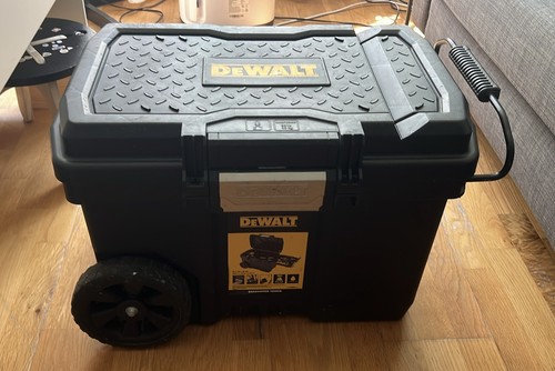 Dewalt dwst33090 contractor - dewalt,