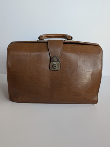 Vintage 1960s gladstone doctor - 1960s,