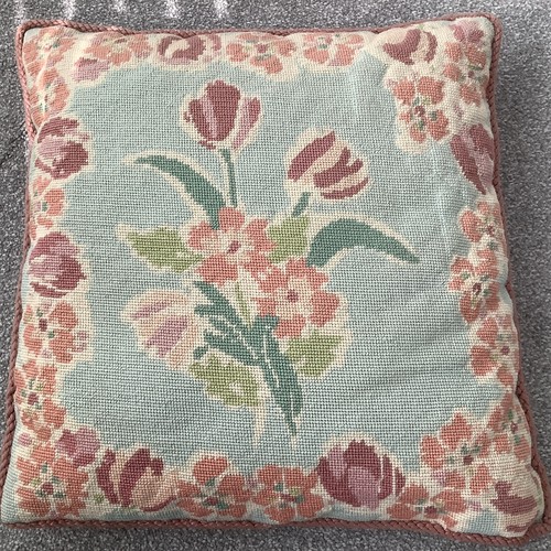 Vintage flowers needlepoint - flowers,