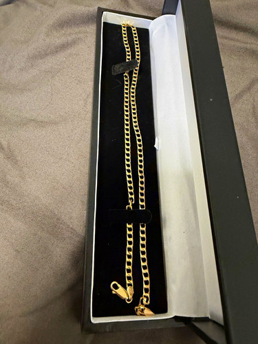 9ct gold curb link - gold,