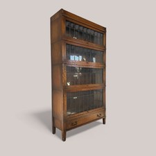 Globe-Wernicke “Universal”