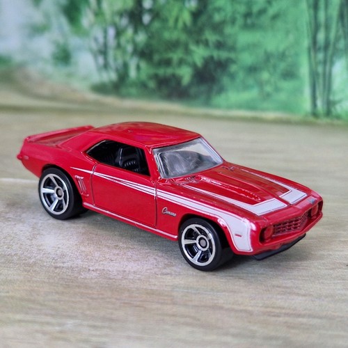 Hot wheels copo camaro - hot,
