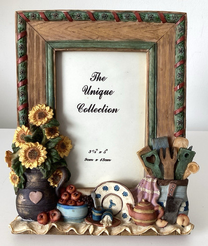 Scene photo frame - scene,