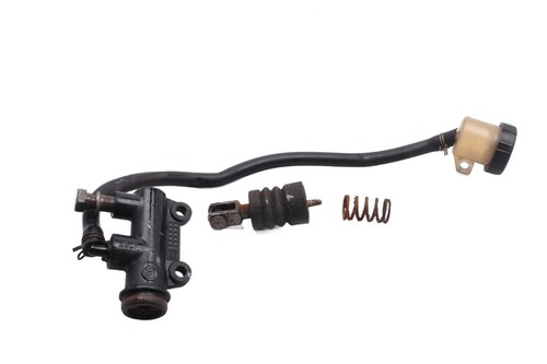 Rear brake pump master - rear,